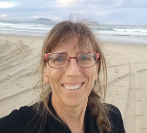 Dr Nicola Holmes